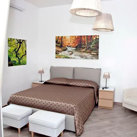 Maison Lumiere לינה וארוחת בוקר סלרנו