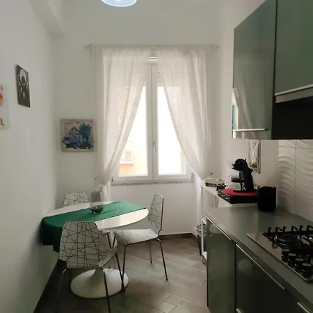 Maison Lumiere Oda ve Kahvaltı Salerno