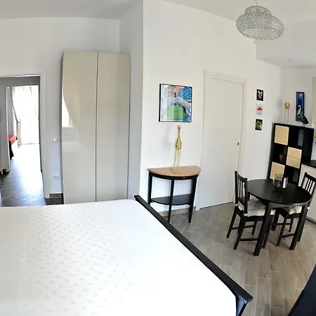 Maison Lumiere Oda ve Kahvaltı Salerno