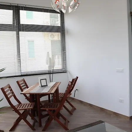 Maison Lumiere